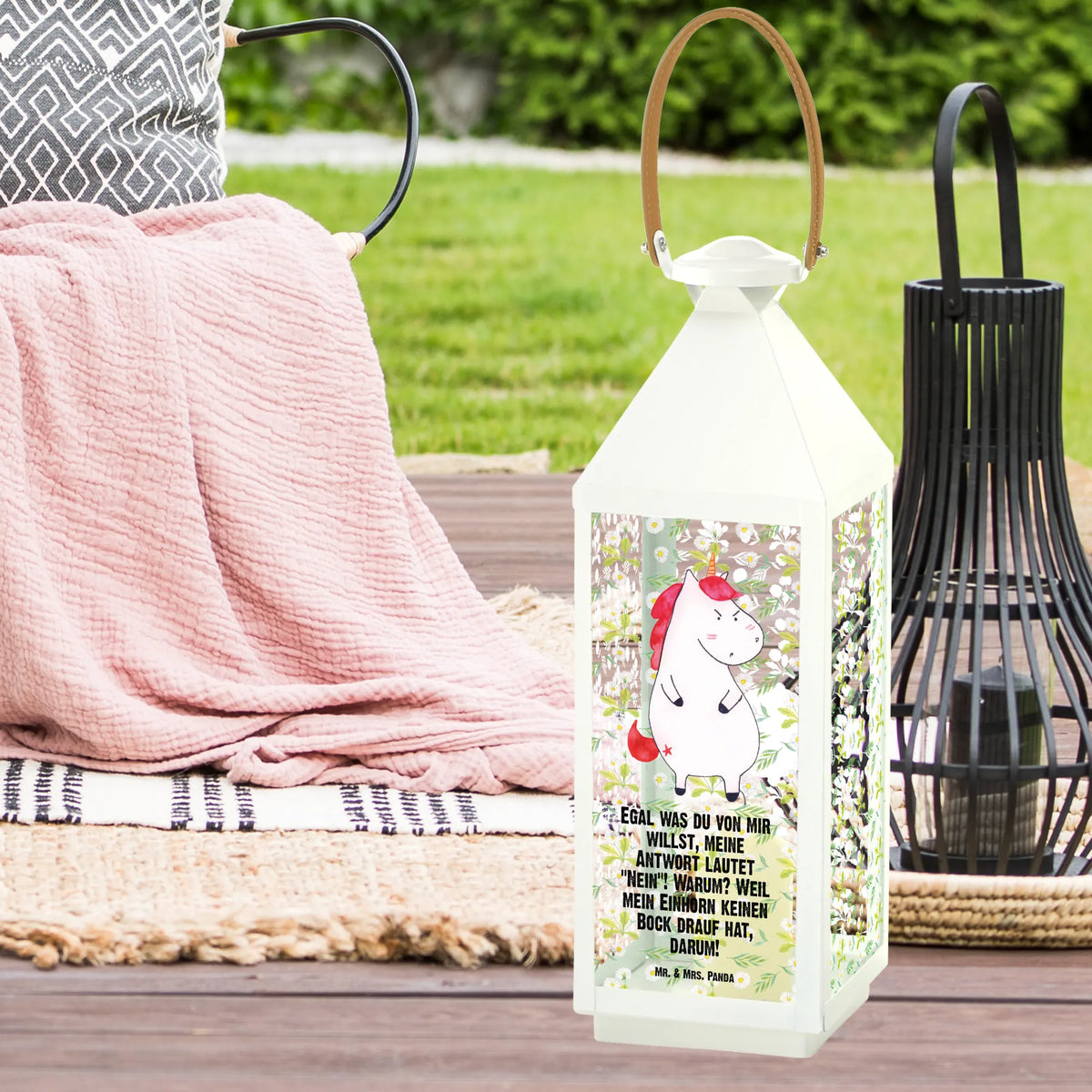 Deko Laterne Einhorn Wut Gartenlaterne, outdoor laterne, Outdoor-Laterne, Lichterkettenlaterne, Balkonlaterne, glas laterne, Kerzenlaterne, Laterne Indoor, Standlaterne, Terrasse-Laterne, Laterne, Laterne Deko, Gartendeko Laterne, Glaslaterne, Laterne für Kerzen, Teelichthalter Laterne, Laternenwindlicht, Windlichtlaterne, Lichterketten Laterne, Metalllaterne, Windlicht Outdoor, Terrassenlaterne, Wohnzimmer Laterne, Lichterlaterne, Dekolaterne, Innenraum-Laterne, windlicht indoor, Tischlaterne, Unicorn, Einhorn, Einhörner, Einhorn Deko, wütend, Arbeit, Nein, Ansage, Dumme Fragen, Geschenk, Büro, Lustig, Spaß, Lustlos, Realität
